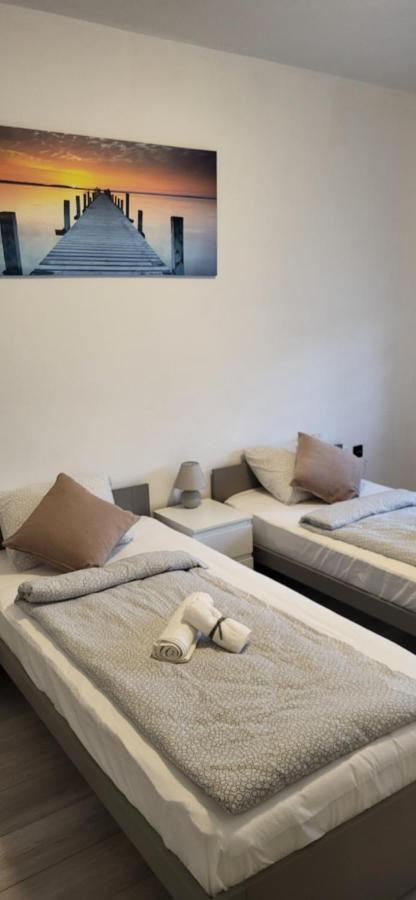 Aniiza Apartman Орвеняш Екстериор снимка